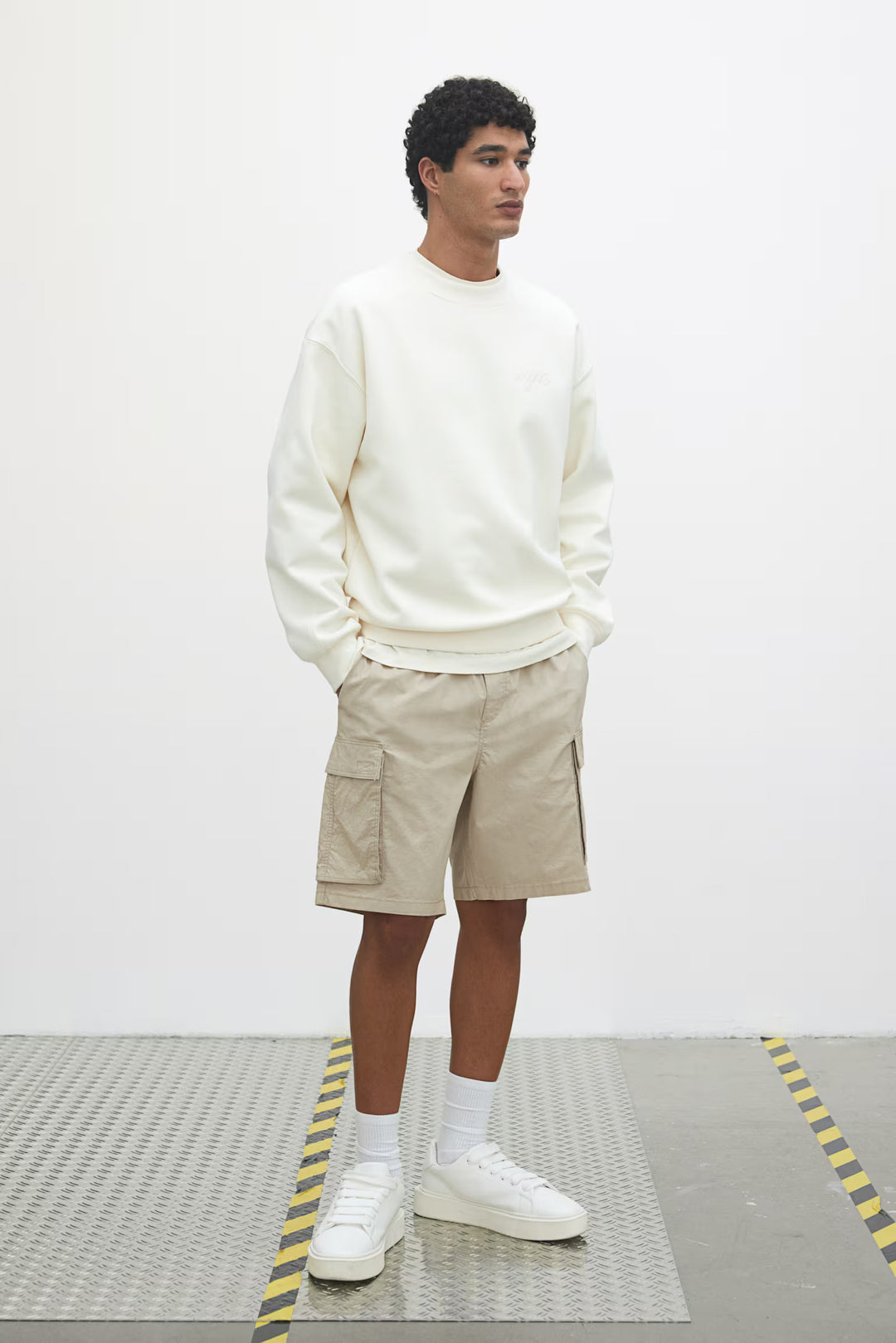 H&M Regular-Fit Cargo Shorts