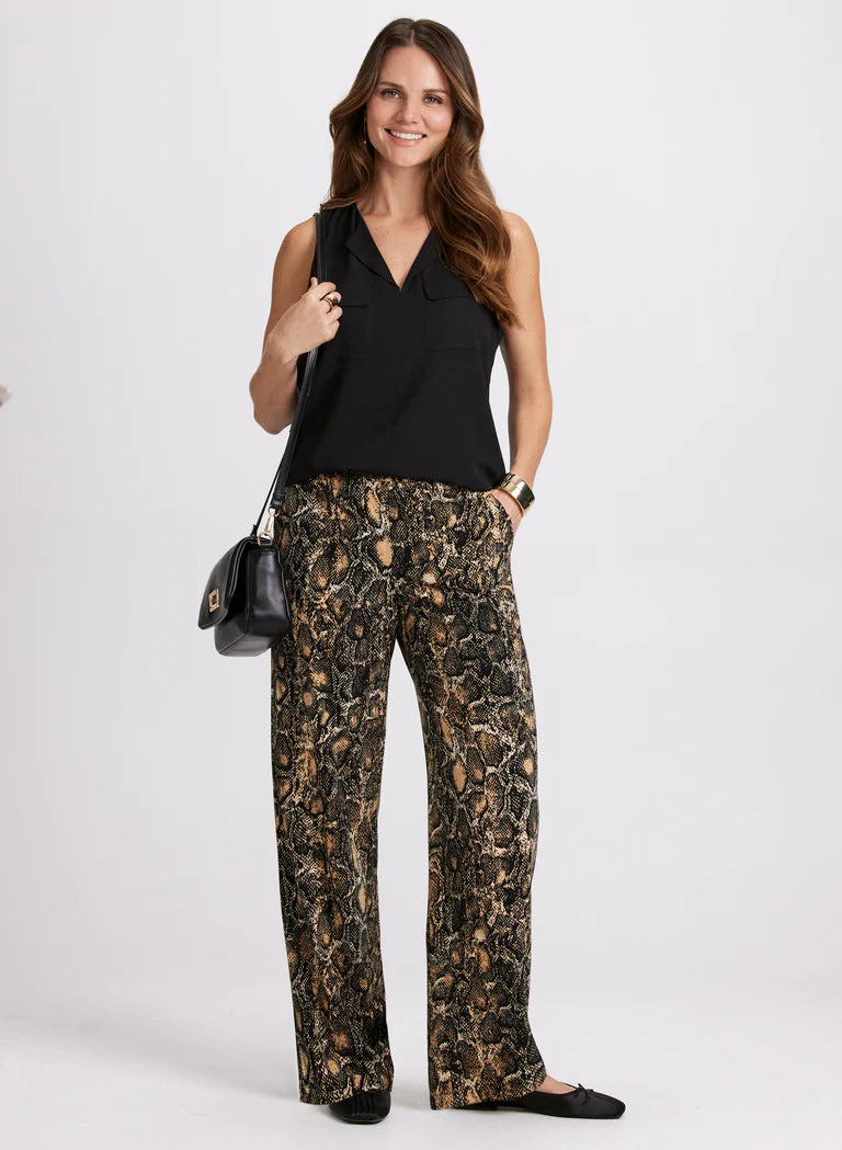 LAURA Sleeveless Pocket Blouse