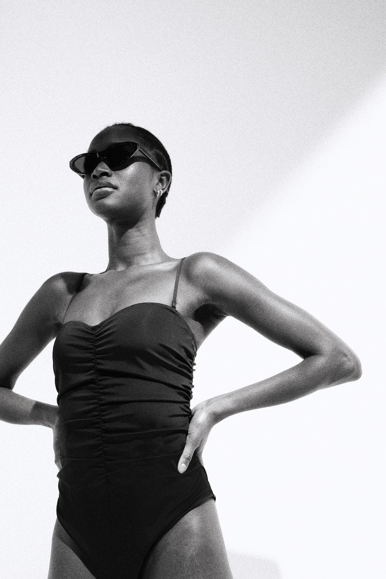H&M Medium Shape Bandeau Swimsuit