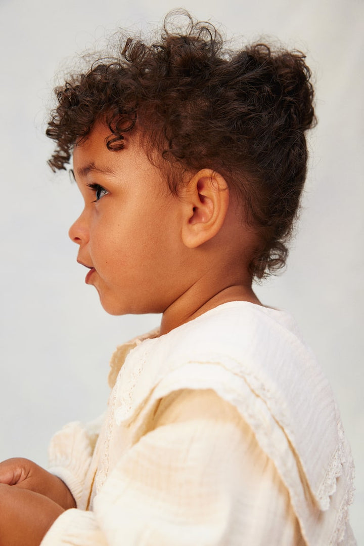 H&M Lace-Trimmed Muslin Blouse