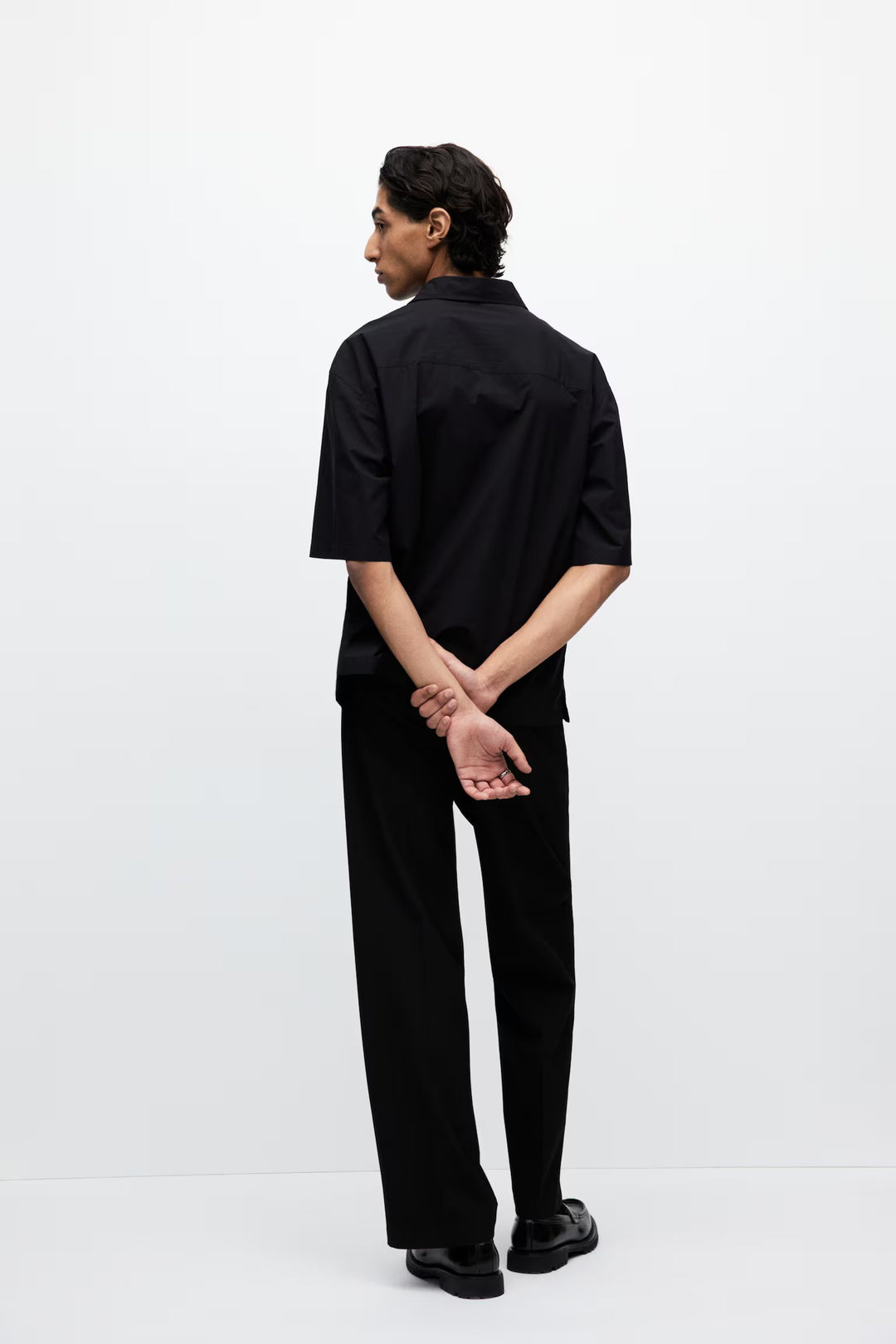 H&M Regular-Fit Short-Sleeved Shirt