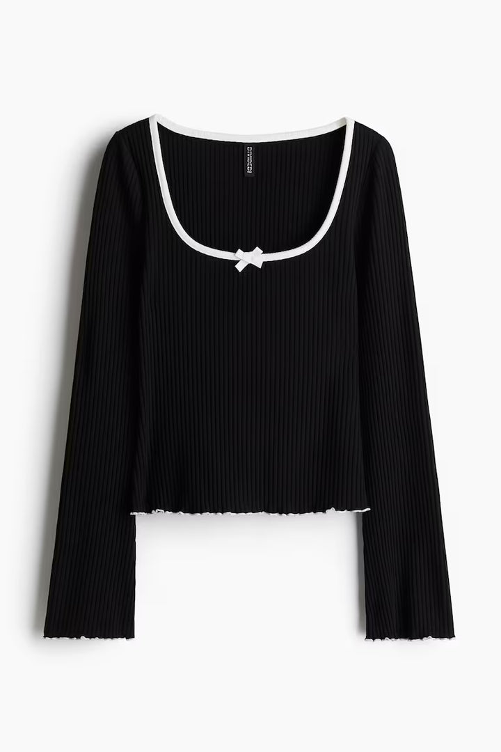 H&M RIBBED TOP WITH OVERLOCKED TRIM