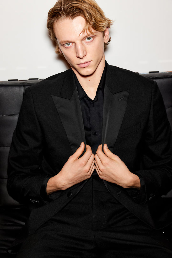 H&M Slim Fit Single-Breasted Tuxedo Jacket