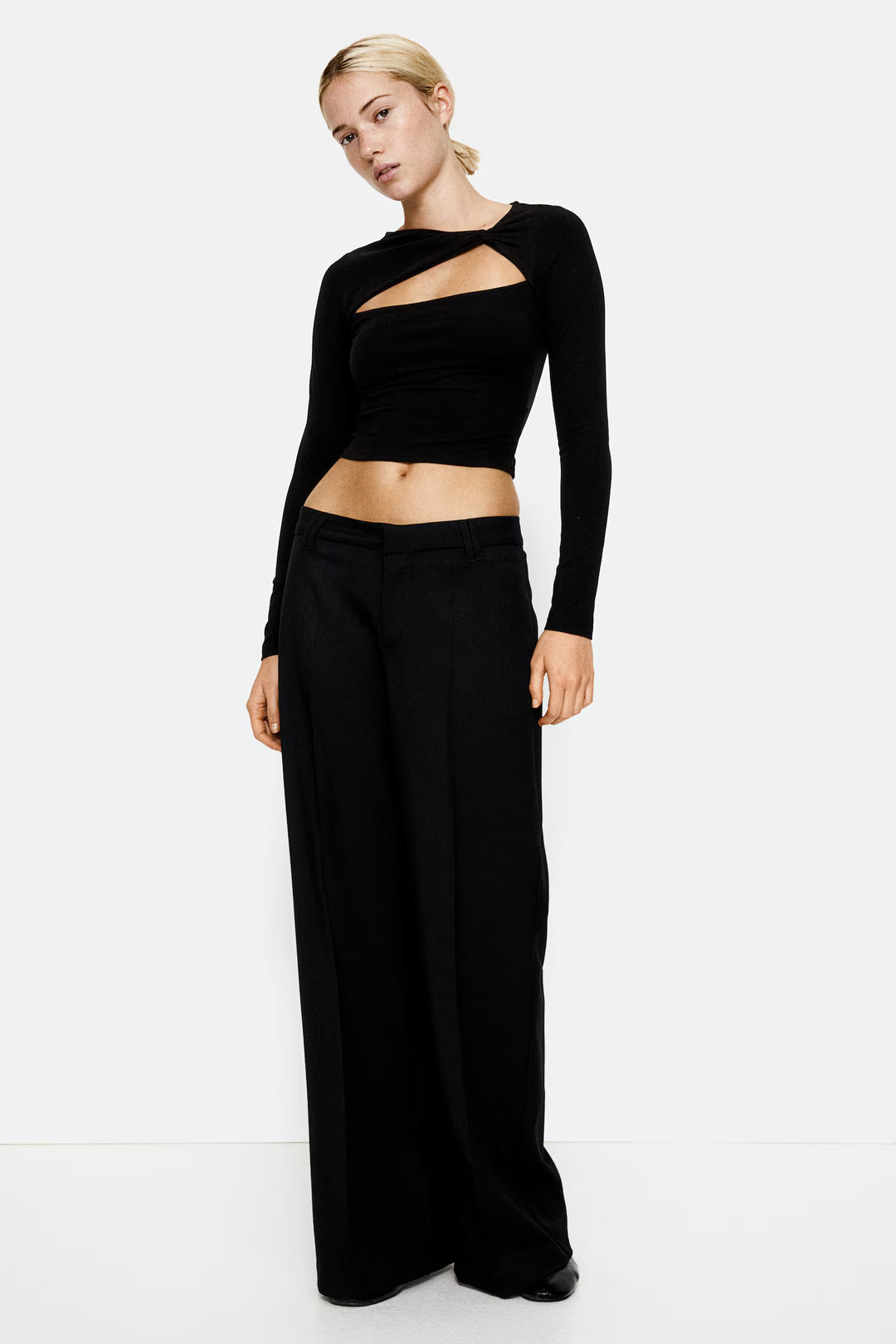 H&M Twist-Detail Crop Top