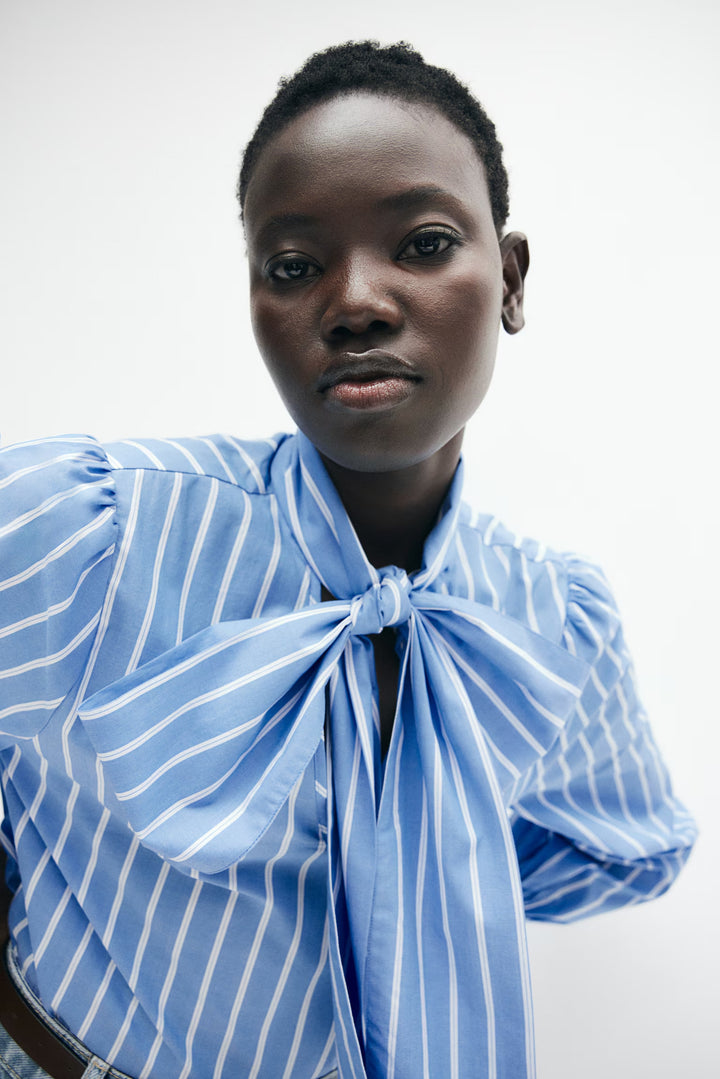 H&M Poplin Blouse with Bow Collar