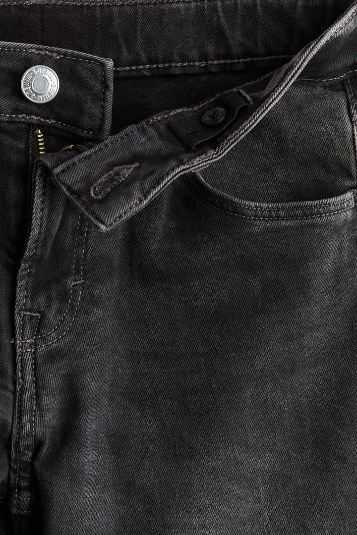 H&M Relaxed Tapered Fit Jeans