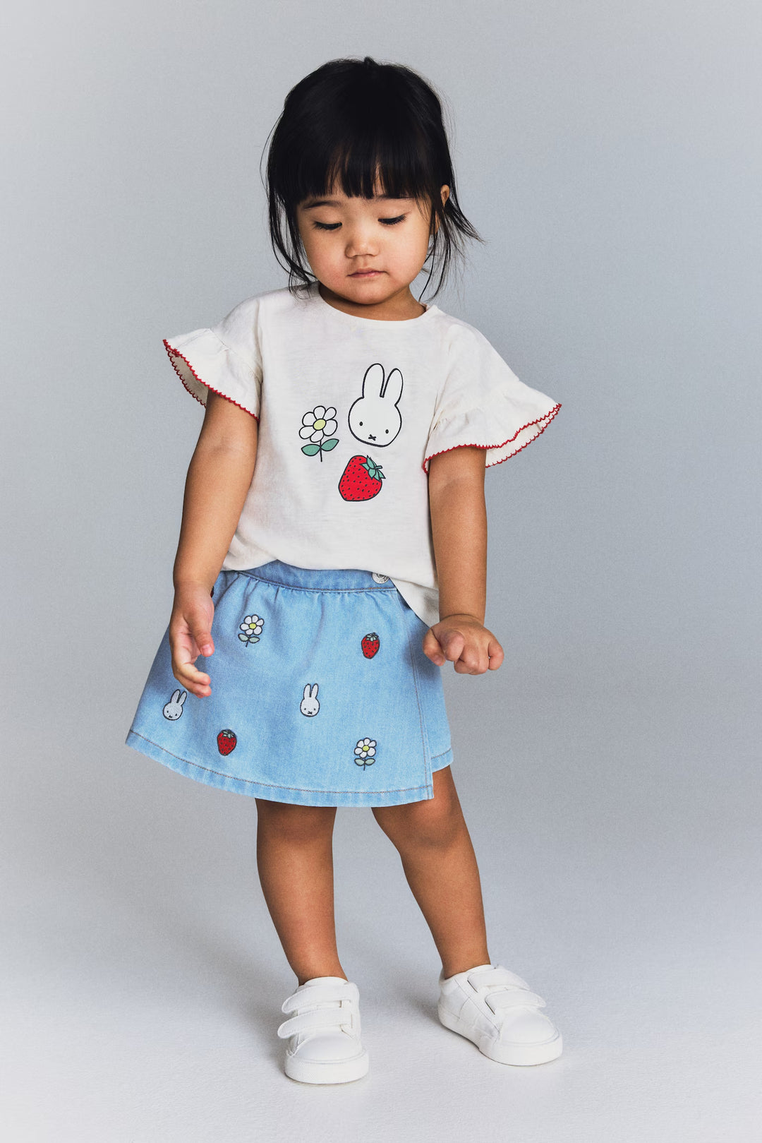 H&M Embroidered-Detail Denim Skort