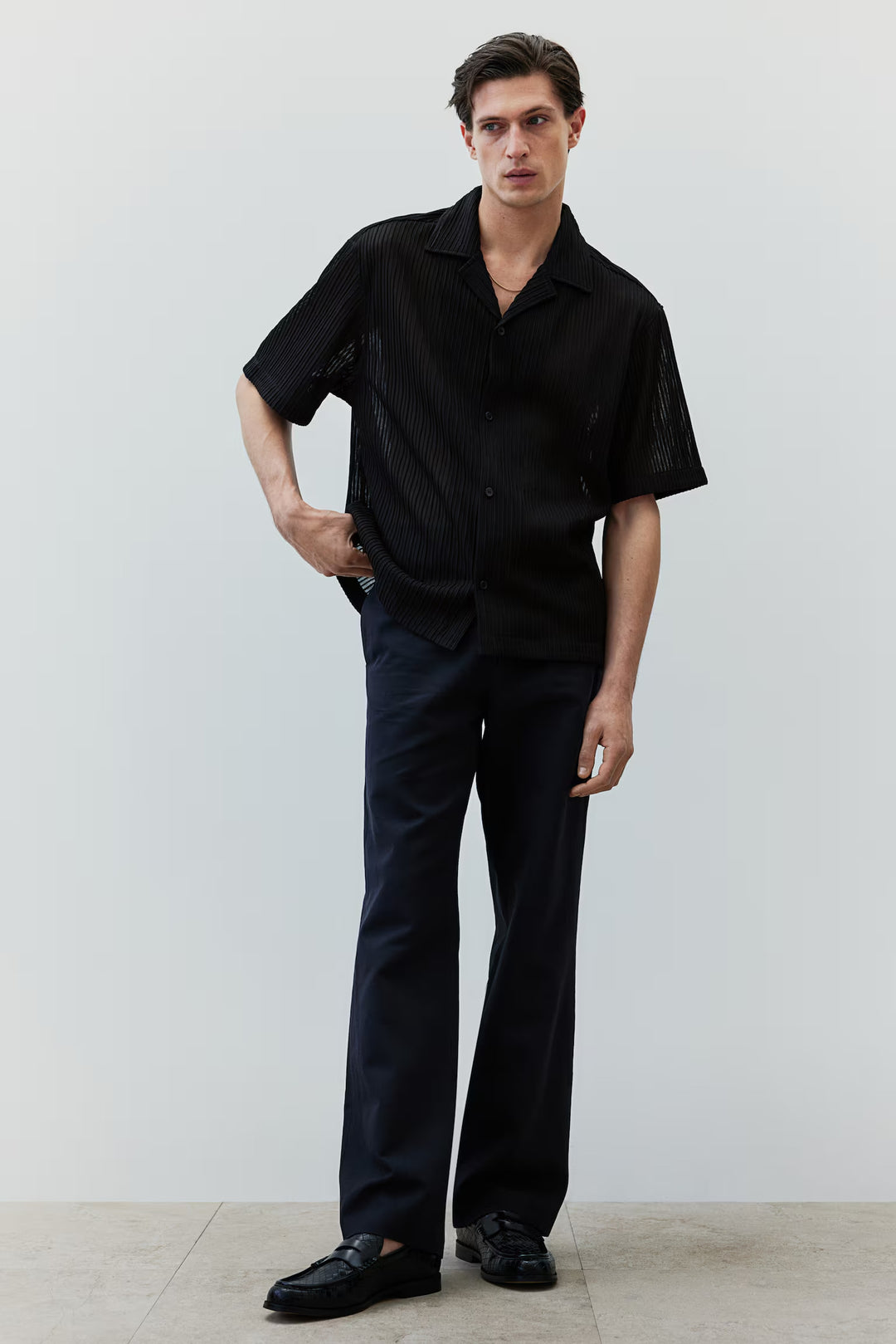 H&M Loose Fit Textured Resort Shirt