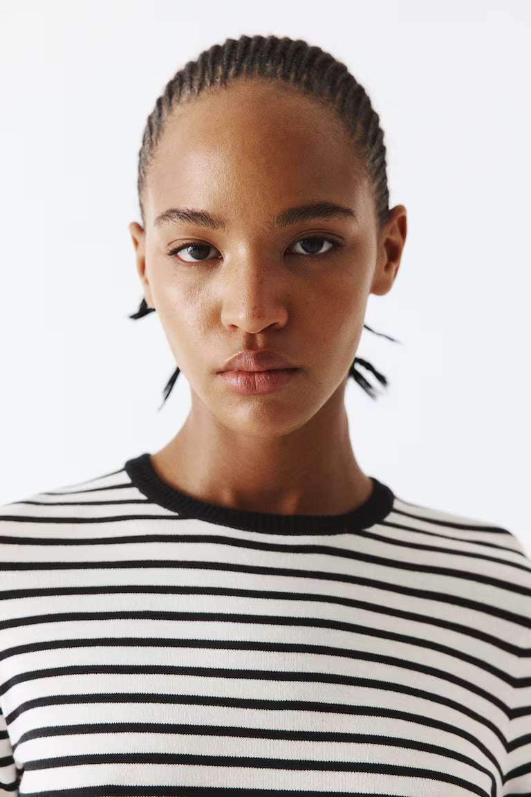 H&M FINE-KNIT T-SHIRT