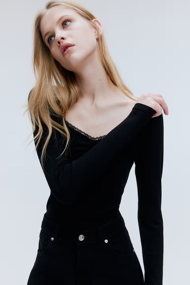 H&M LACE-TRIMMED RIBBED TOP