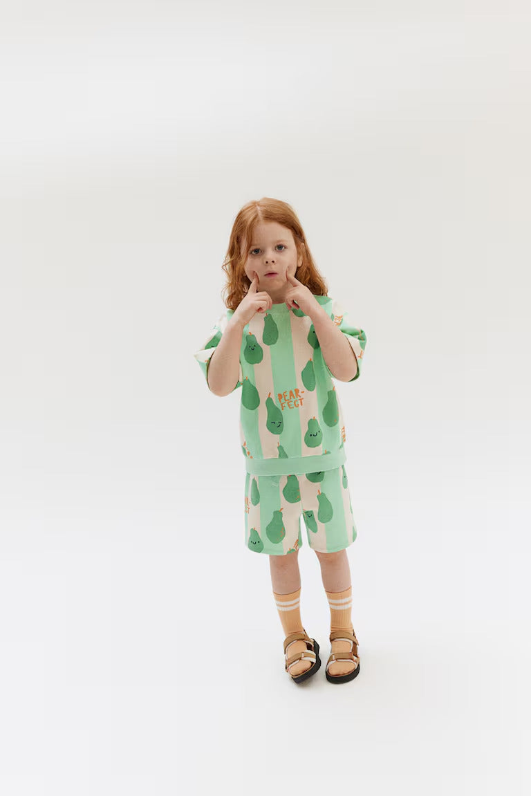 H&M 2-PIECE PRINTED SWEATSUIT