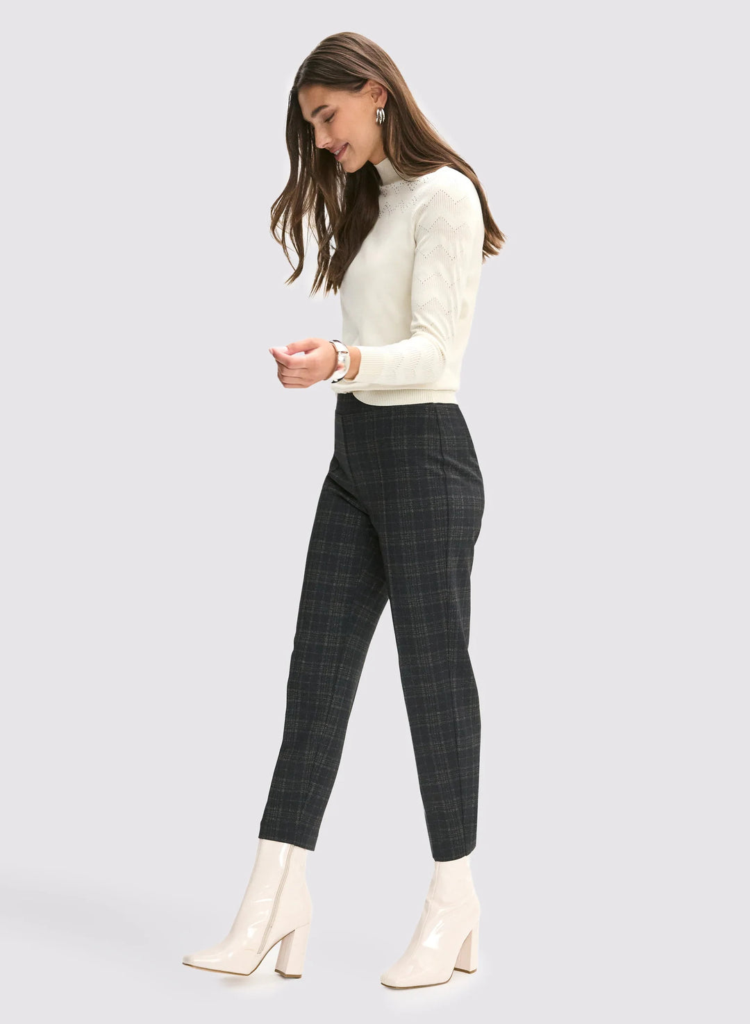 LAURA Sofia Plaid Print Pants - Short
