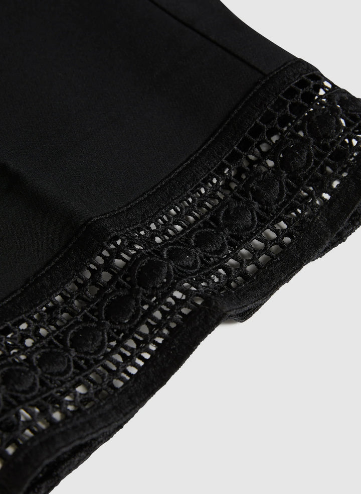LAURA Lace Trim Capris