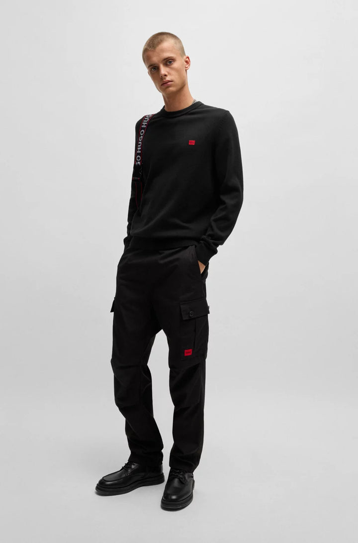 HUGO Knitted cotton sweater with red logo label