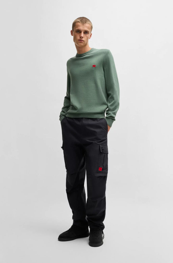 HUGO Knitted cotton sweater with red logo label