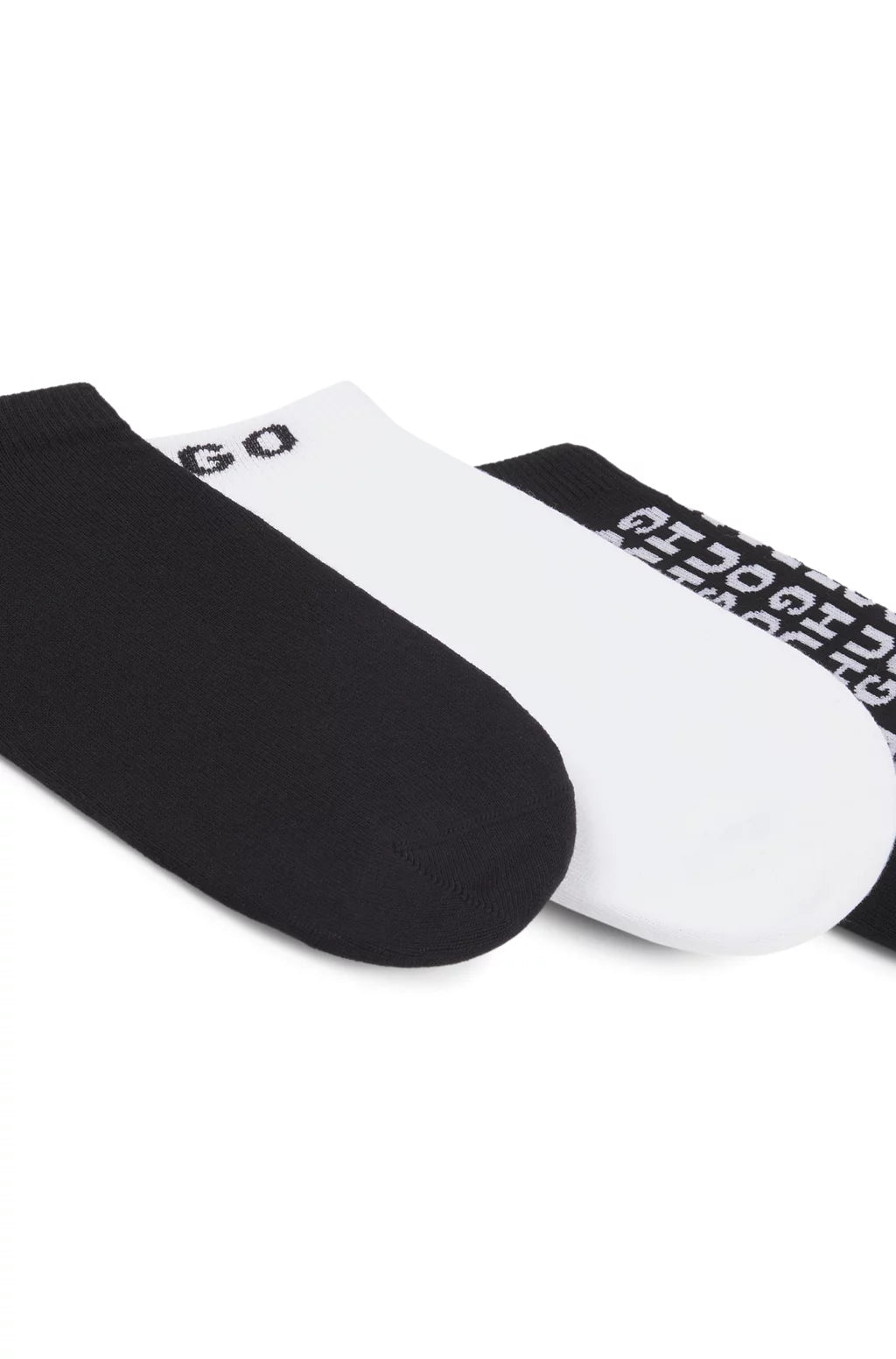 HUGO THREE-PACK OF ANKLE SOCKS WITH CONTRAST LOGOS