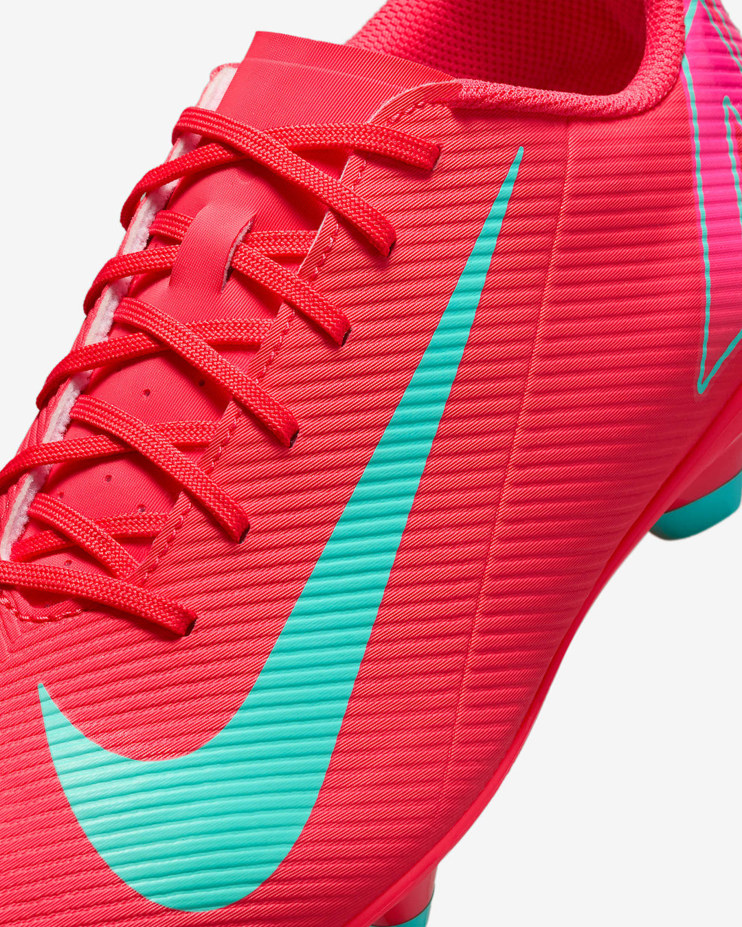 Nike Mercurial Vapor 16 Club Multi-Ground Low-Top Soccer Cleats