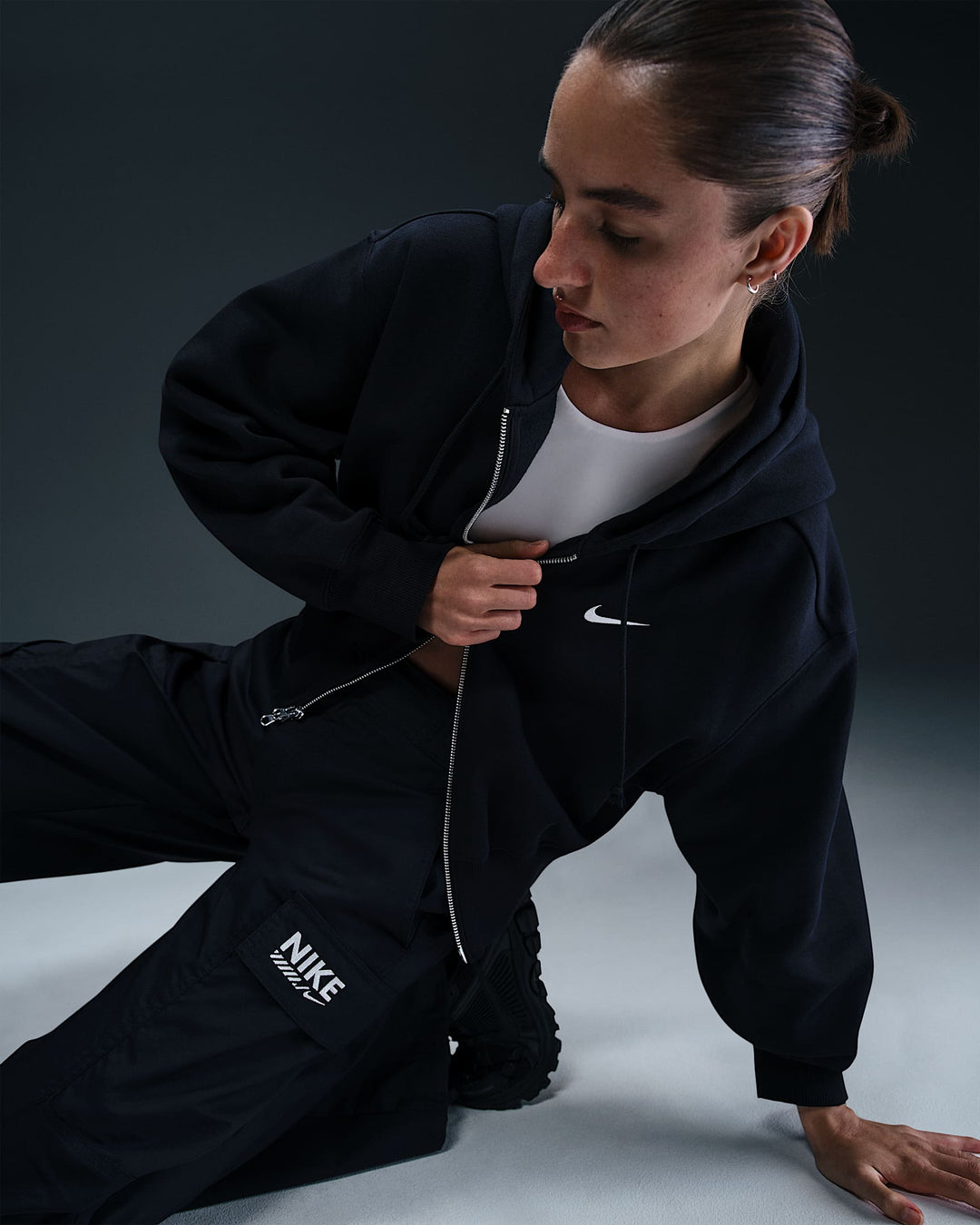 Nike Sportswear Phoenix Fleece Women's Loose Cropped Full-Zip Hoodie