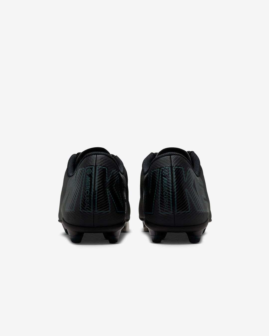 Nike Mercurial Vapor 16 Club Multi-Ground Low-Top Soccer Cleats