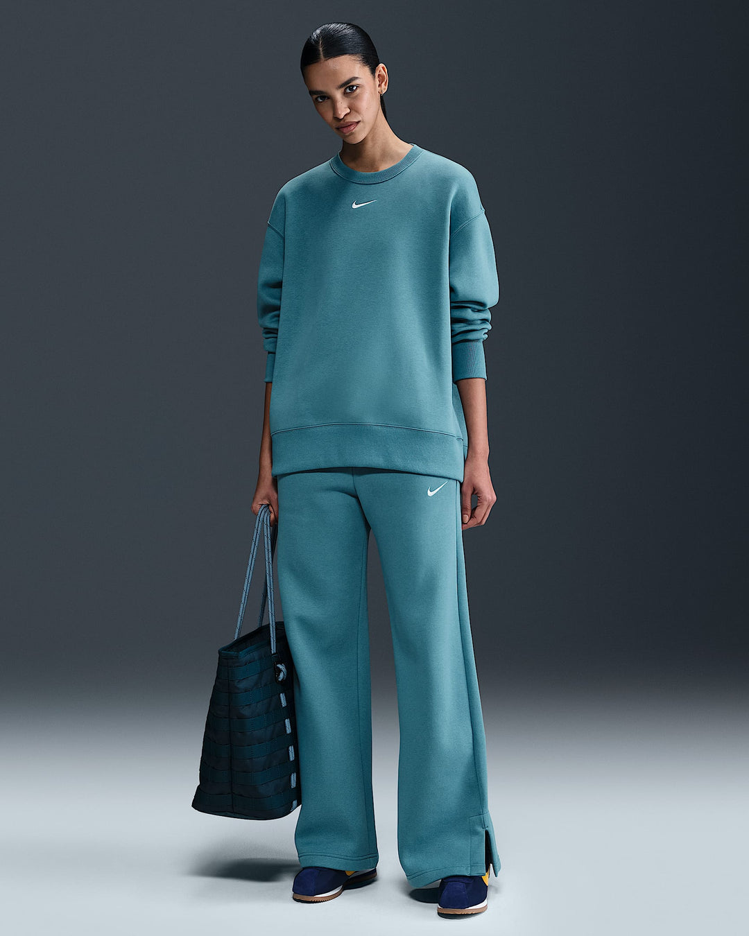 Nike Sportswear Phoenix Fleece Women's Oversized Crew-Neck Sweatshirt