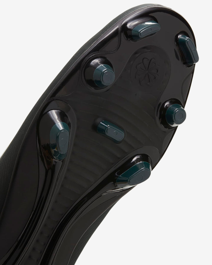 Nike Mercurial Vapor 16 Club Multi-Ground Low-Top Soccer Cleats