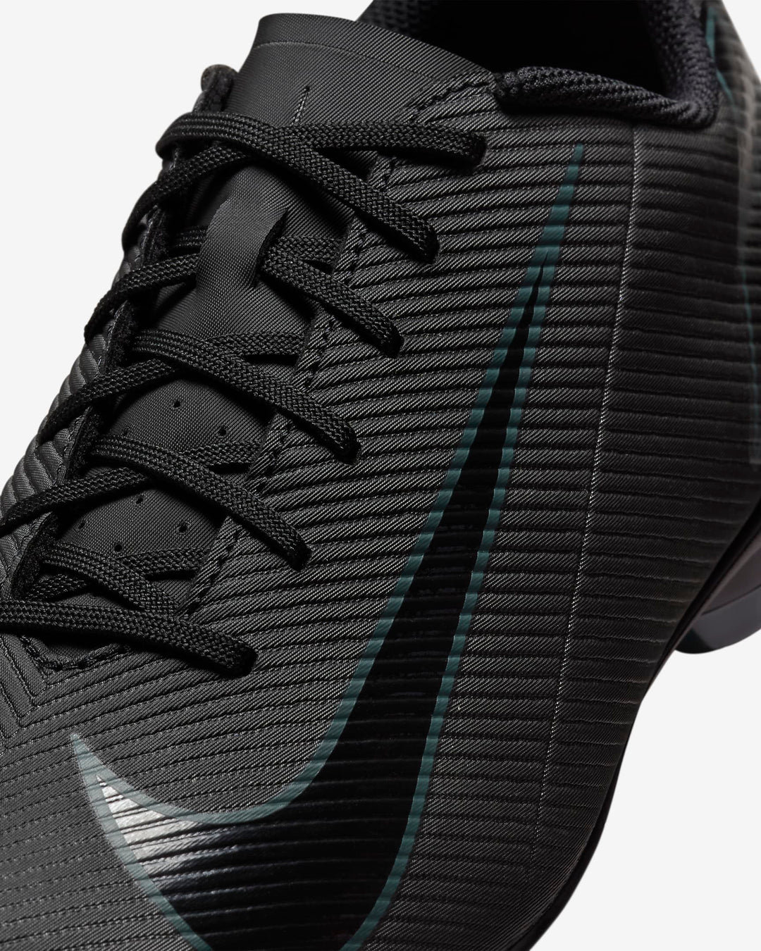 Nike Mercurial Vapor 16 Club Multi-Ground Low-Top Soccer Cleats