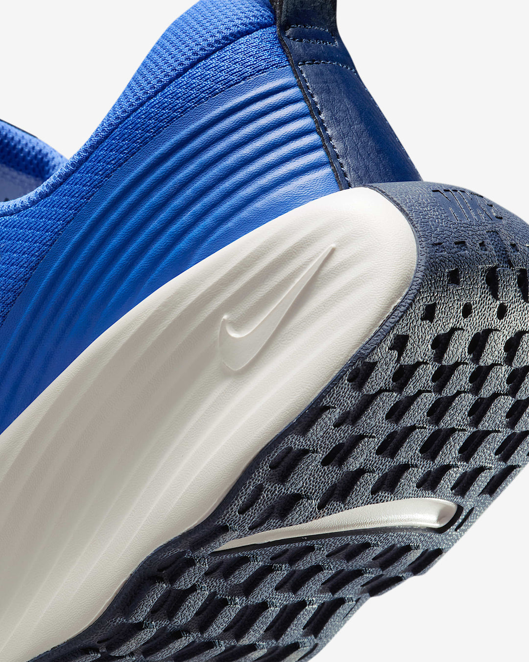 Nike Promina Men's Walking Shoes