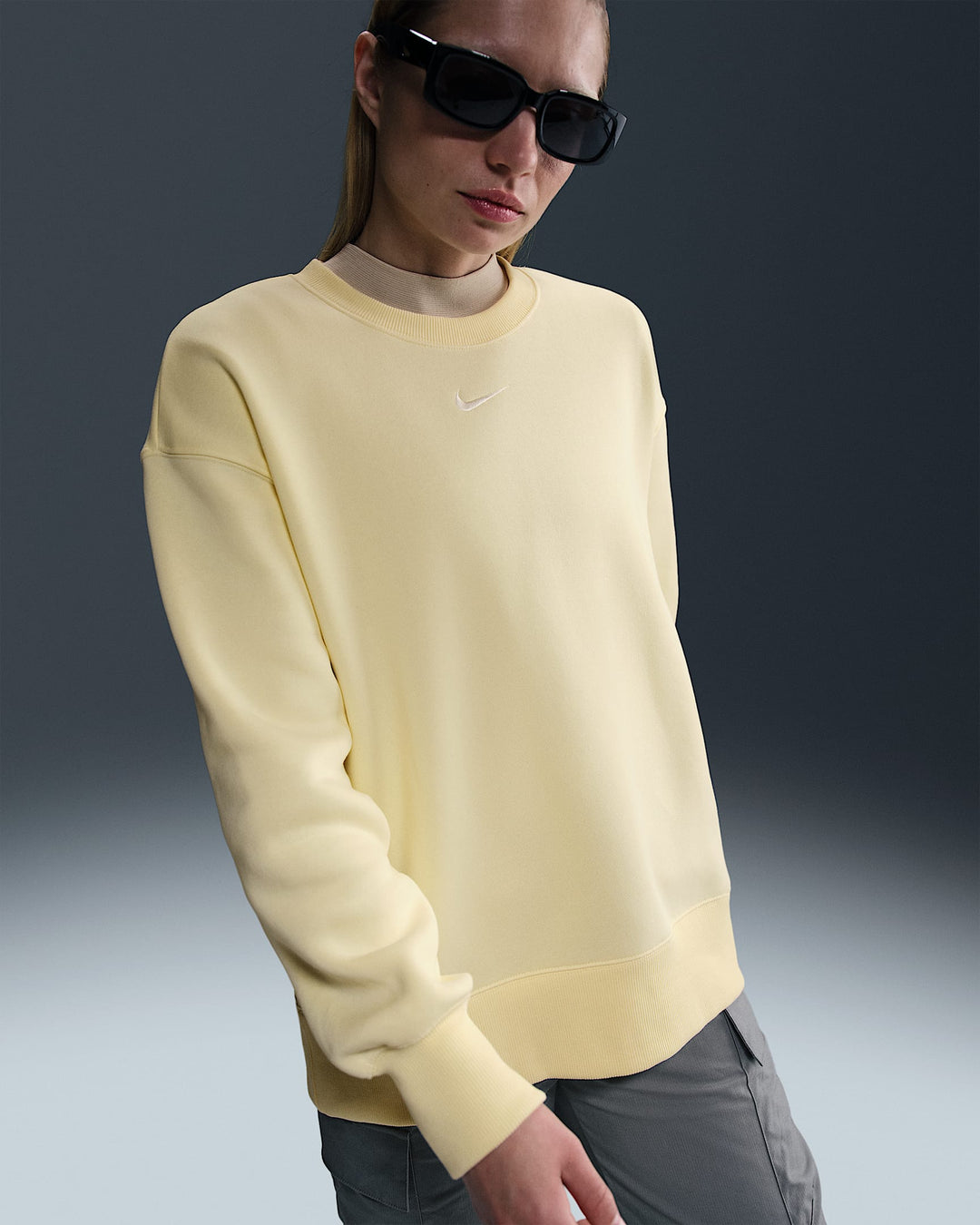 Nike Sportswear Phoenix Fleece Women's Oversized Crew-Neck Sweatshirt
