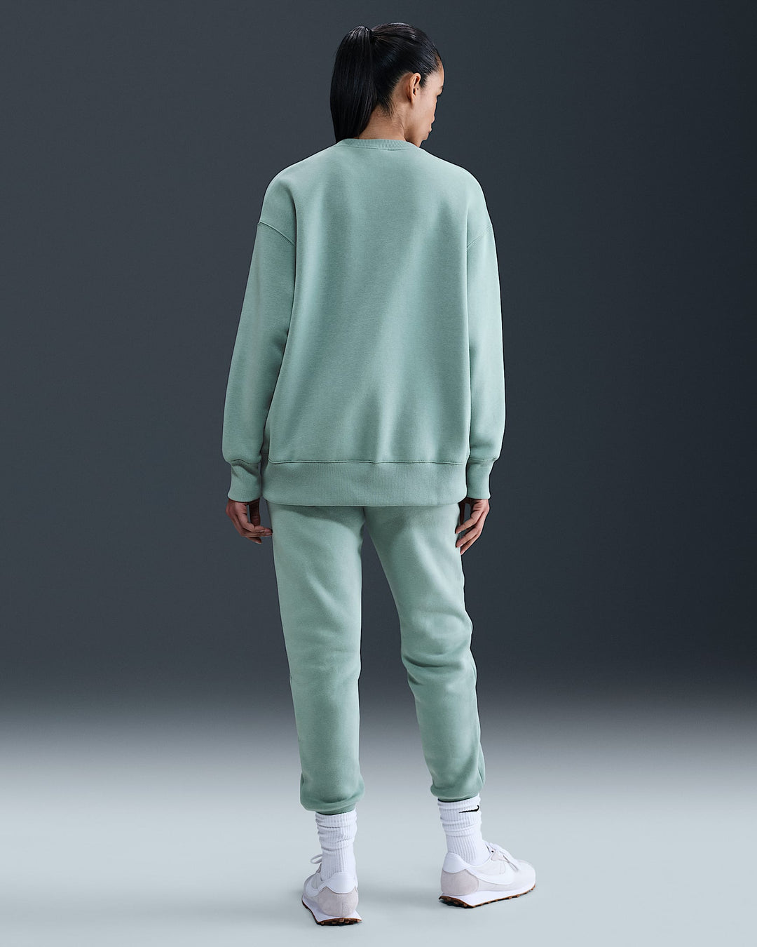 Nike Sportswear Phoenix Fleece Women's Oversized Crew-Neck Sweatshirt