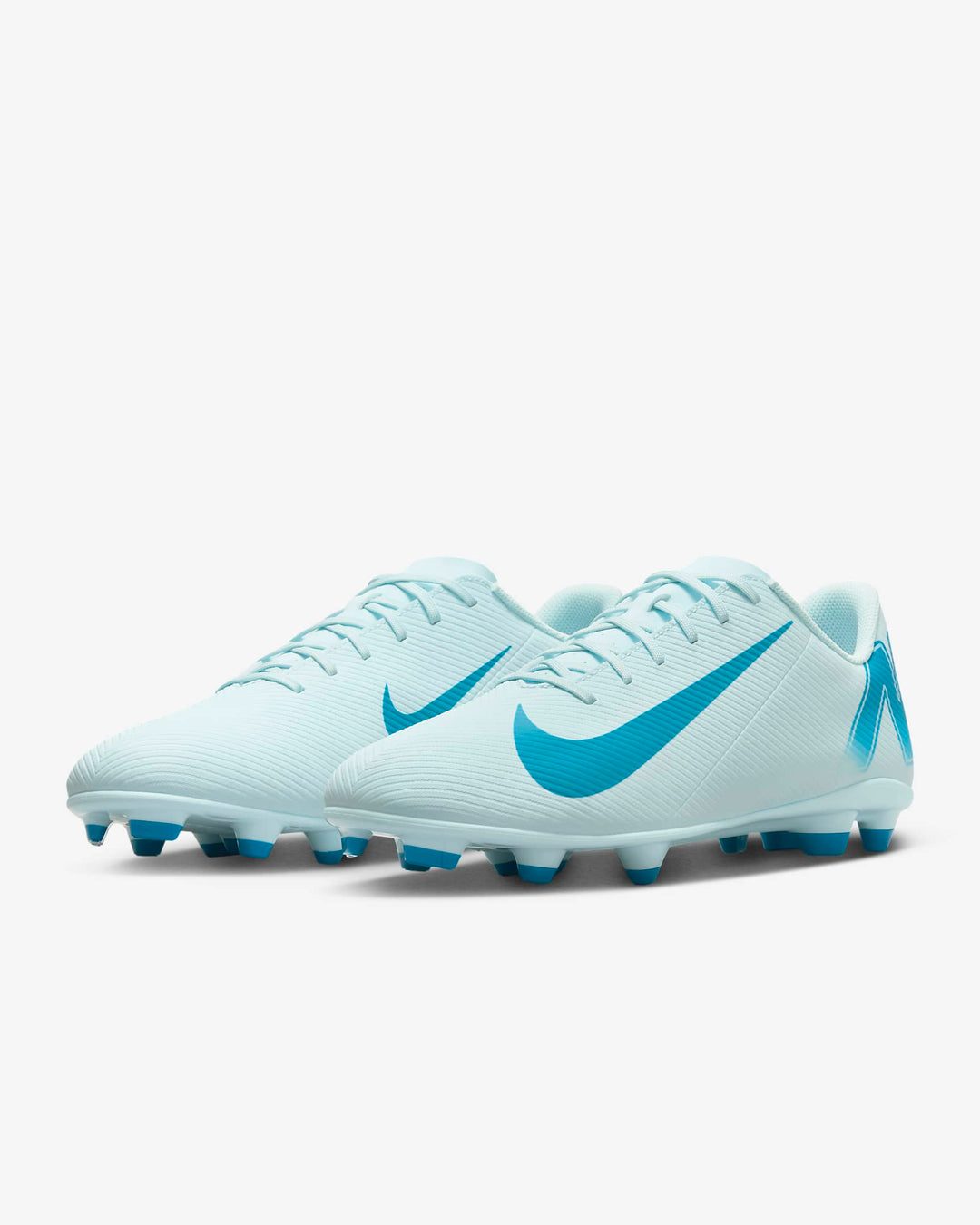 Nike Mercurial Vapor 16 Club Multi-Ground Low-Top Soccer Cleats