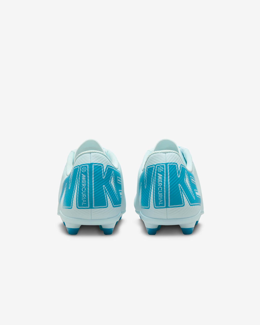 Nike Mercurial Vapor 16 Club Multi-Ground Low-Top Soccer Cleats