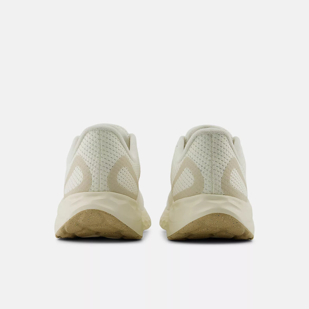 New Balance  608v5