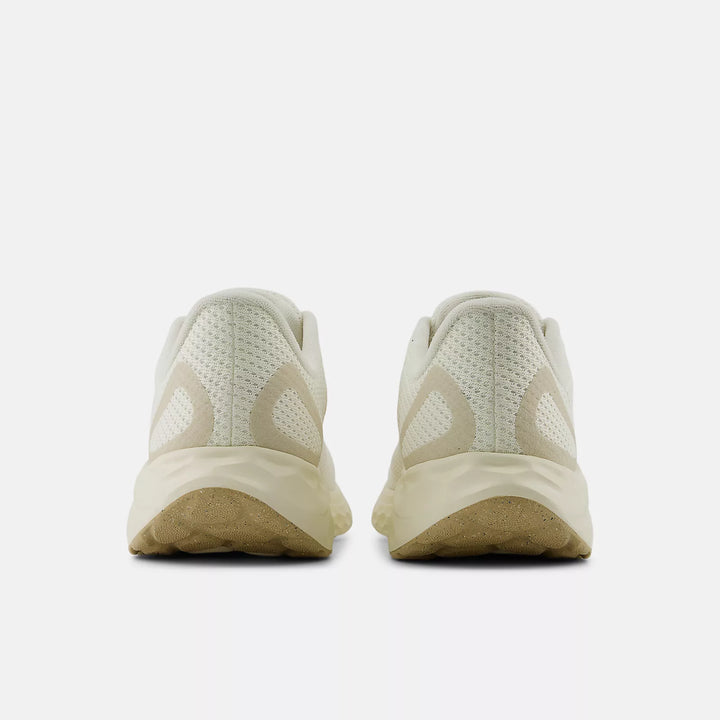 New Balance  608v5