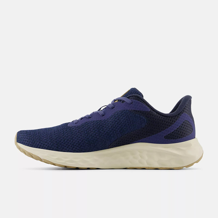 New Balance  608v5