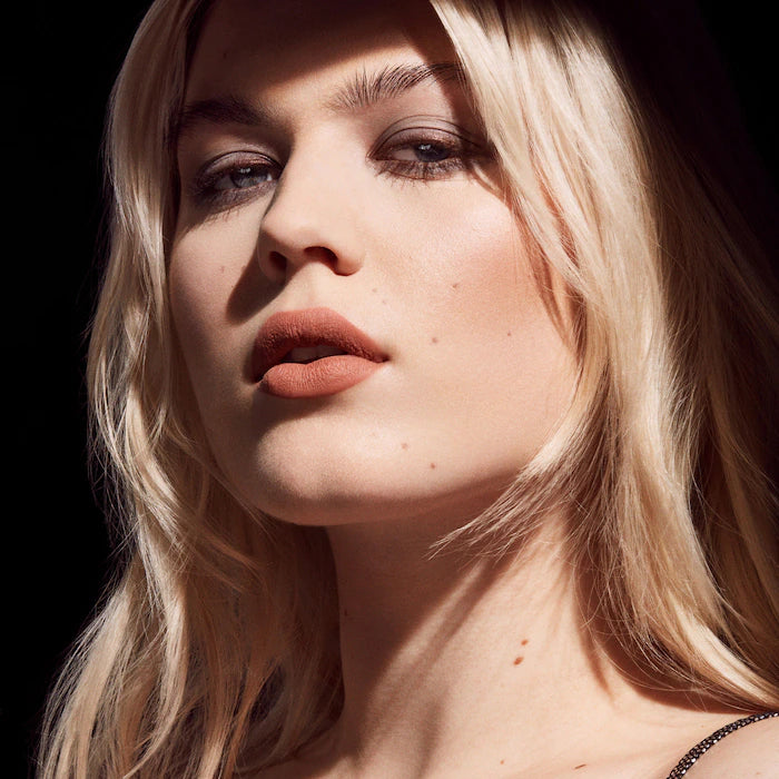 Fenty Beauty by Rihanna  Pro Filt'r Instant Retouch Setting Powder