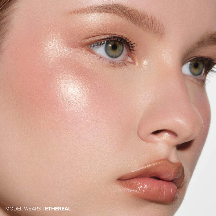 Anastasia Beverly Hills Glow Seeker Champagne Gold Powder Highlighter