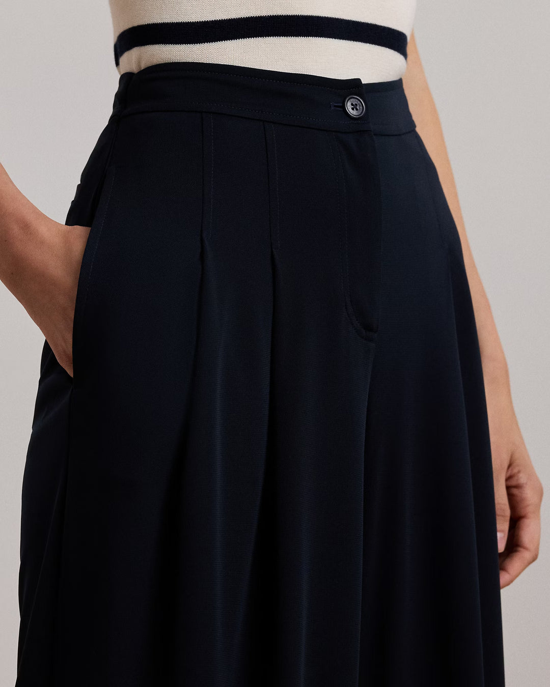 Ralph Lauren Pleated Stretch Jersey Wide-Leg Pant