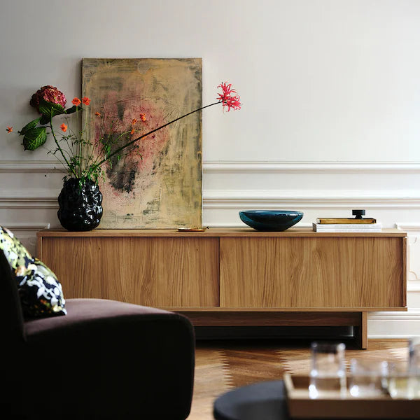 IKEA STOCKHOLM 2025 TV unit with sliding doors, oak veneer, 70 3/8x16 1/2x22 1/8 "
